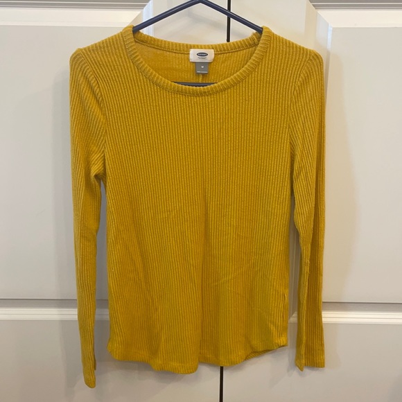 Old Navy Mustard Medium Long Sleeve Ribbed Top - Picture 1 of 3